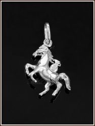 Ezüst bőséghozó lovacska medál